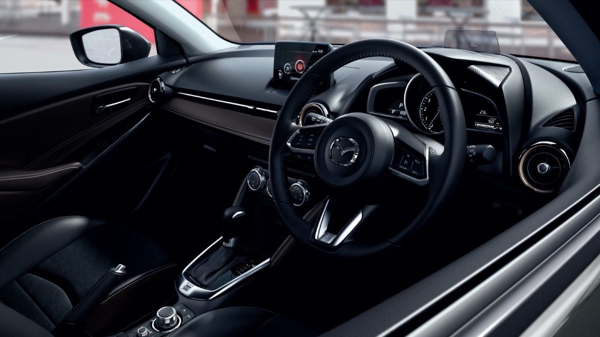 mazda2